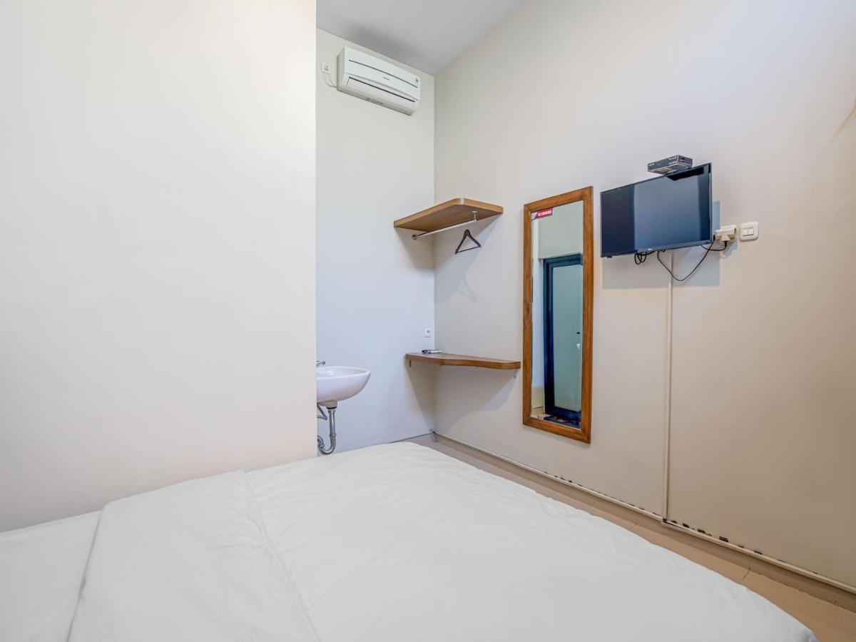 Hotel Casa Ts 16 Malang Esterno foto