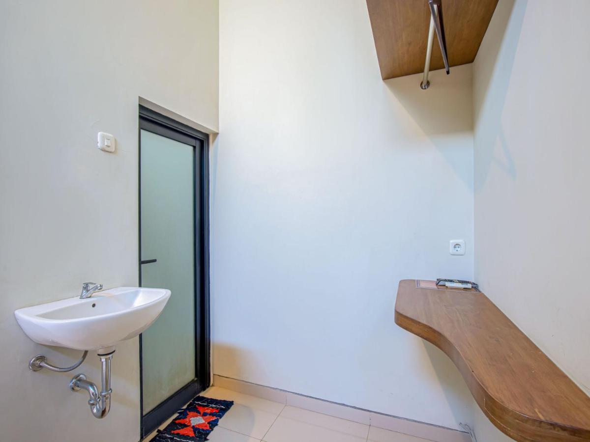 Hotel Casa Ts 16 Malang Esterno foto