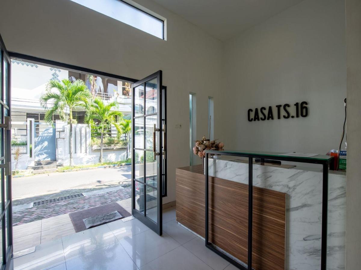 Hotel Casa Ts 16 Malang Esterno foto